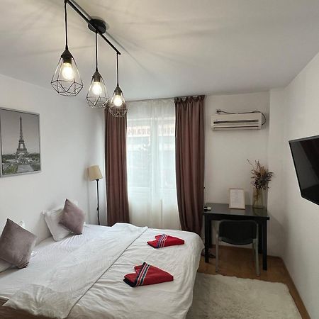 יאשי 2 Rooms Apartment City Center מראה חיצוני תמונה